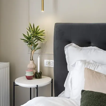 Appartamento Contemporary 2-br Flats Near Old Town Quiet & Serene Bucarest