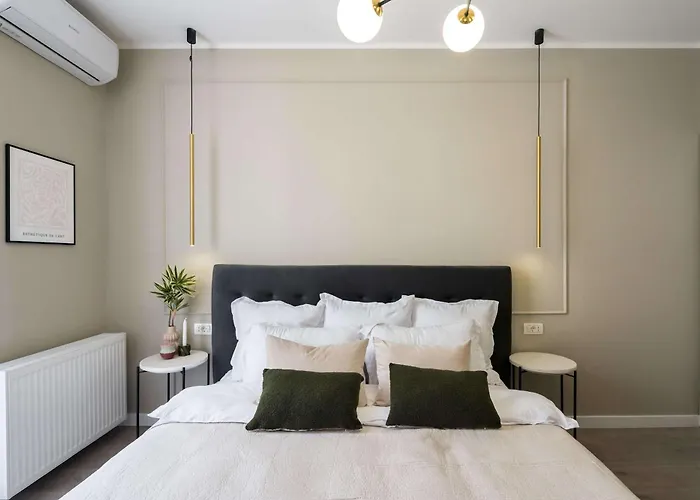 Contemporary 2-br Flats Near Old Town Quiet & Serene Appartamento