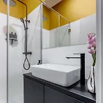 Apartman Contemporary 2-br Flats Near Old Town Quiet & Serene Bukarest