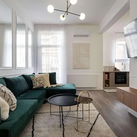 アパート Contemporary 2-br Flats Near Old Town Quiet & Serene ブカレスト
