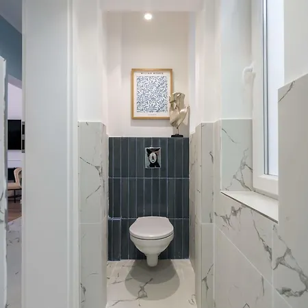 Apartment Contemporary 2-br Flats Near Old Town Quiet & Serene Bucharest