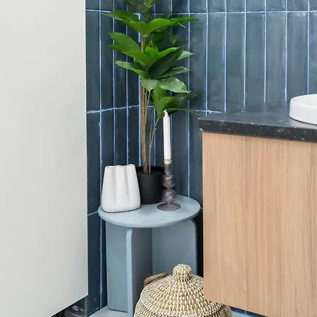 Apartment Contemporary 2-br Flats Near Old Town Quiet & Serene Bucharest