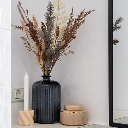 Contemporary 2-br Flats Near Old Town Quiet & Serene Διαμέρισμα