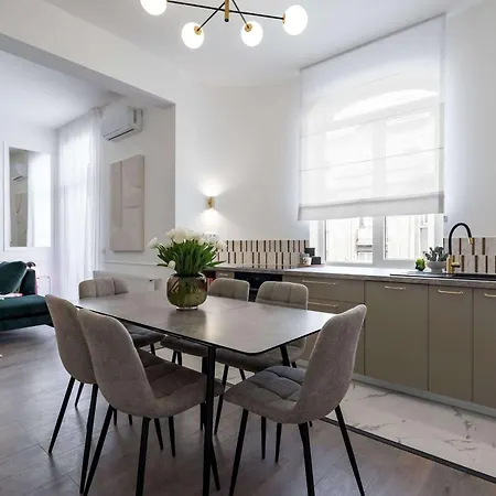 Appartamento Contemporary 2-br Flats Near Old Town Quiet & Serene 4*