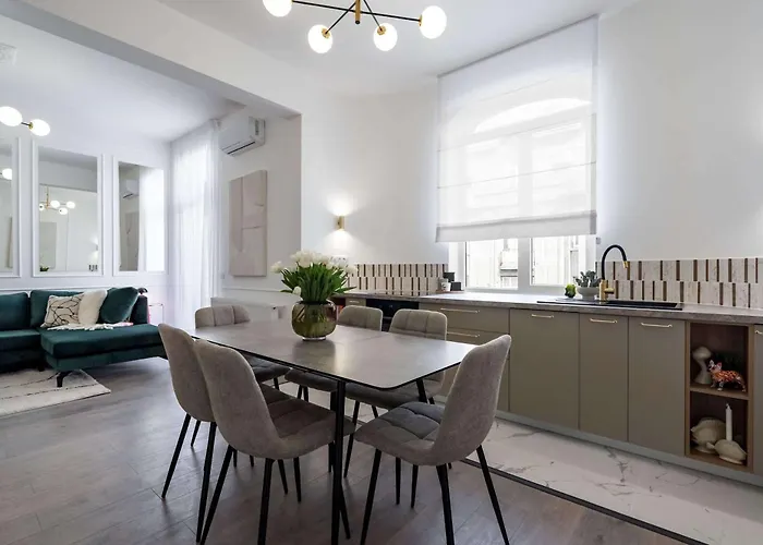 Lägenhet Contemporary 2-br Flats Near Old Town Quiet & Serene *