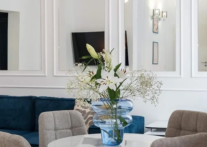 Lägenhet Contemporary 2-br Flats Near Old Town Quiet & Serene *