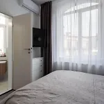 Contemporary 2-br Flats Near Old Town Quiet & Serene 公寓 布加勒斯特