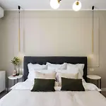Contemporary 2-br Flats Near Old Town Quiet & Serene 公寓